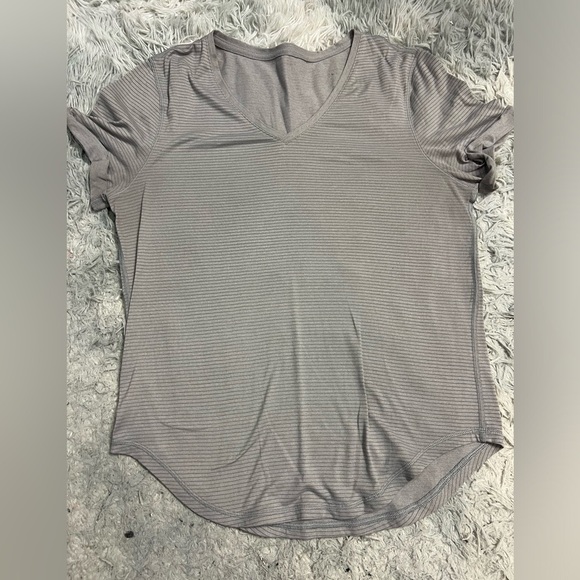 Lululemon Gray Striped Vneck EST size 8 - Picture 1 of 4